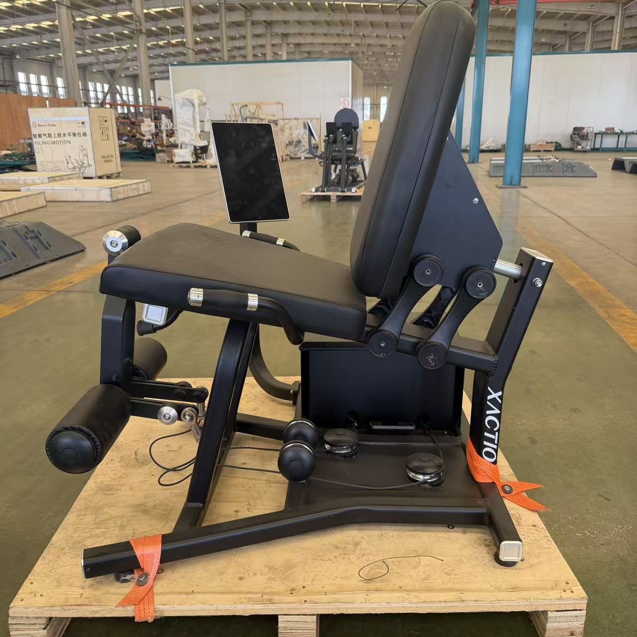 GT-6610 Digital Leg Extension Trainer