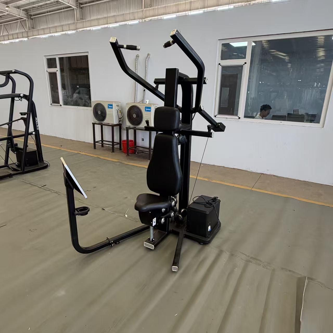 GT-6603 Digital Seated High Pull Trainer